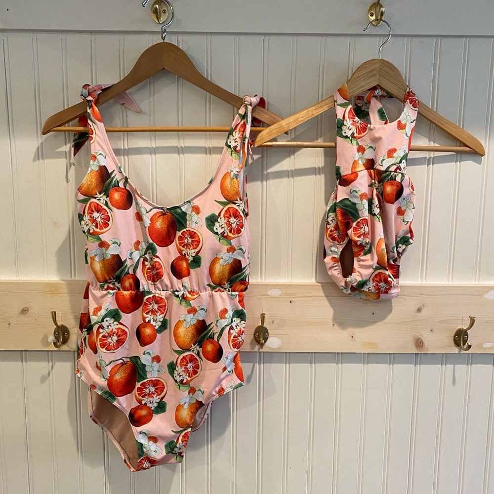 SOLD: KORTNI JEANE Set or separate